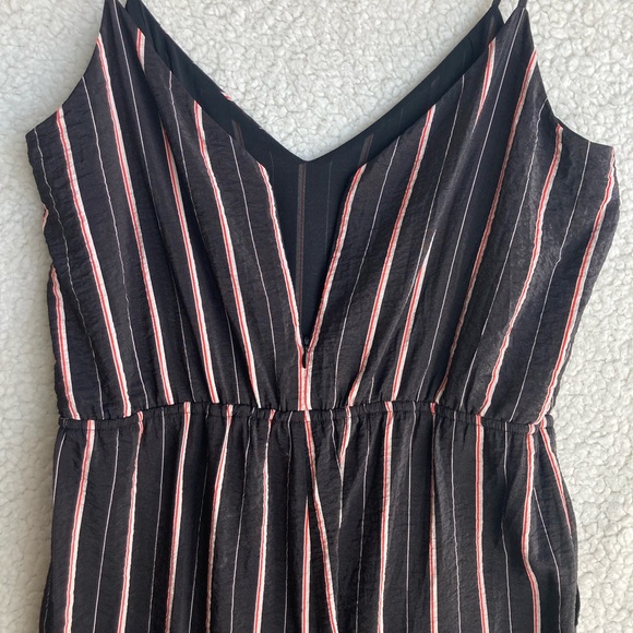 Vince Camuto Women's spaghetti strap black wide leg striped jumpsuit, Sz M - Picture 17 of 17